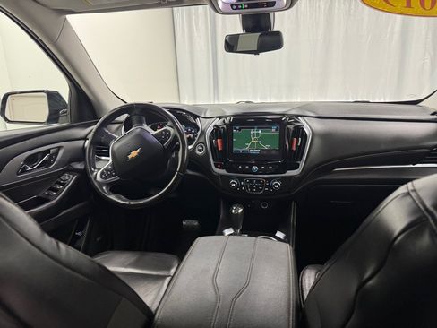 Used 2019 Chevrolet Traverse RS FWD image 19
