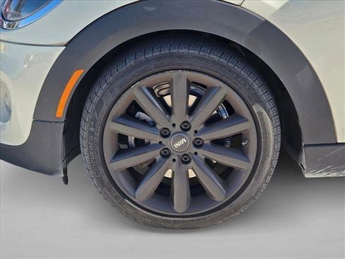 Used 2020 MINI Cooper 4-Door Hardtop image 19