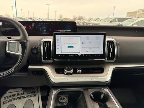 Certified 2025 Ford Expedition Platinum w/ Driver's Package image 19