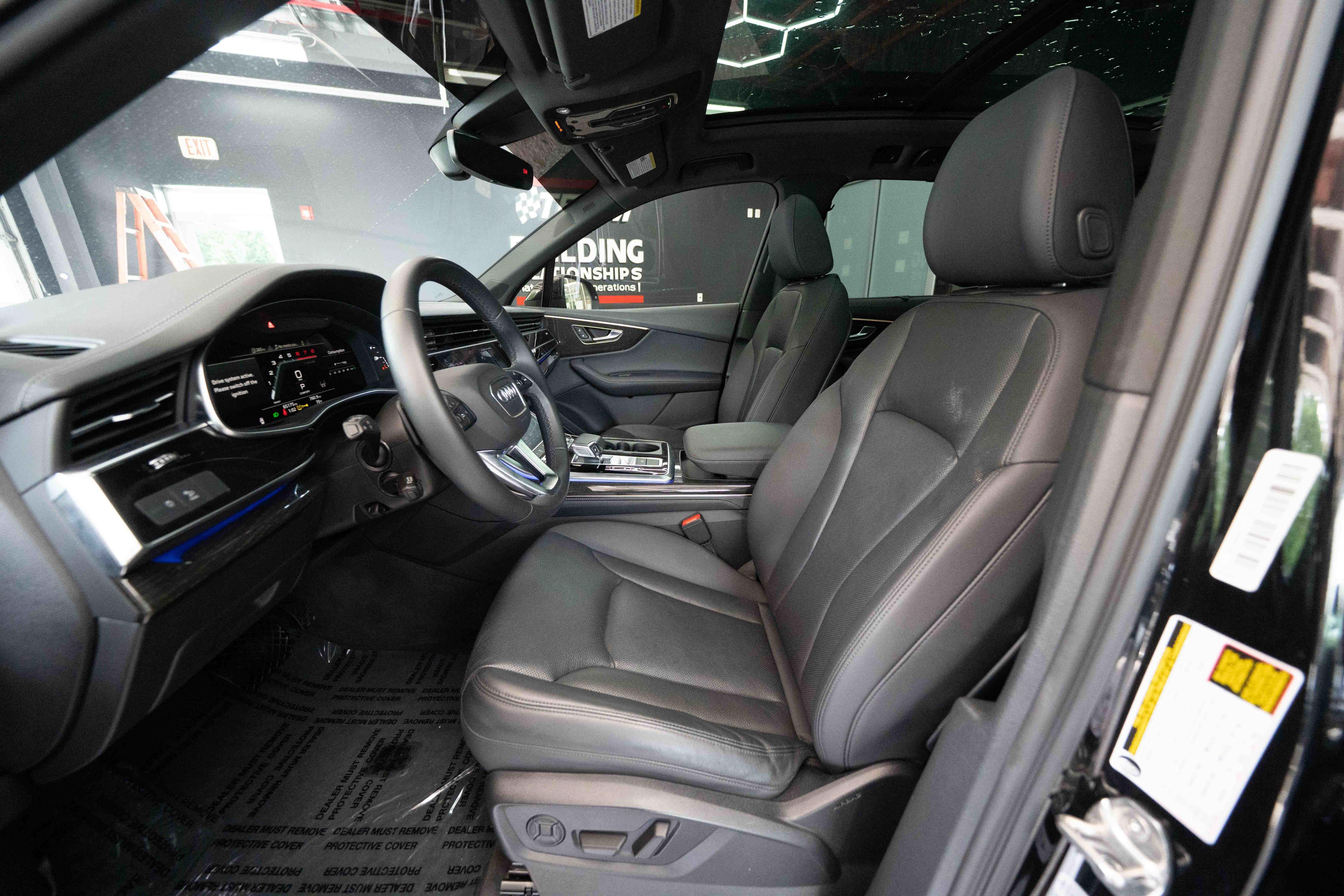 Used 2023 Audi Q7 3.0T Premium Plus w/ Premium Plus Package AWD/4WD image 9