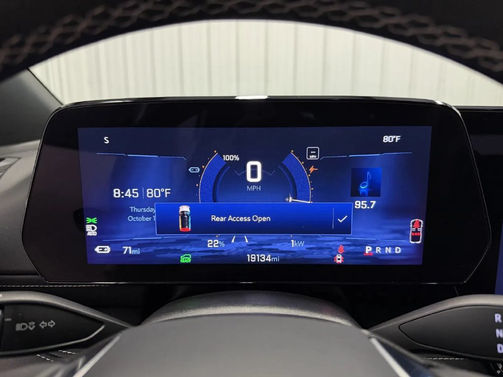 Used 2024 Chevrolet Blazer EV LT AWD/4WD image 25