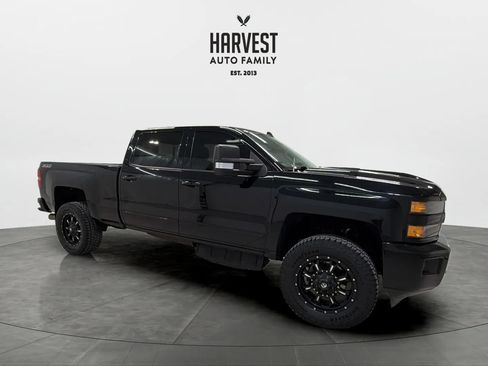 Used 2018 Chevrolet Silverado 2500 LTZ w/ Duramax Plus Package image 9