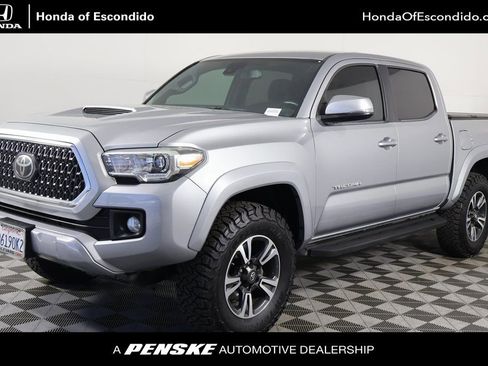 Used 2018 Toyota Tacoma TRD Sport w/ Technology Package RWD image 1