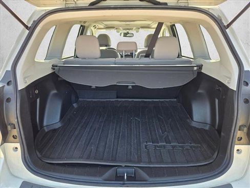 Used 2016 Subaru Forester 2.5i Premium AWD/4WD image 6
