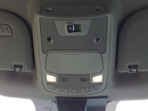 Used 2020 Ford F150 Lariat w/ Equipment Group 502A Luxury AWD/4WD image 30