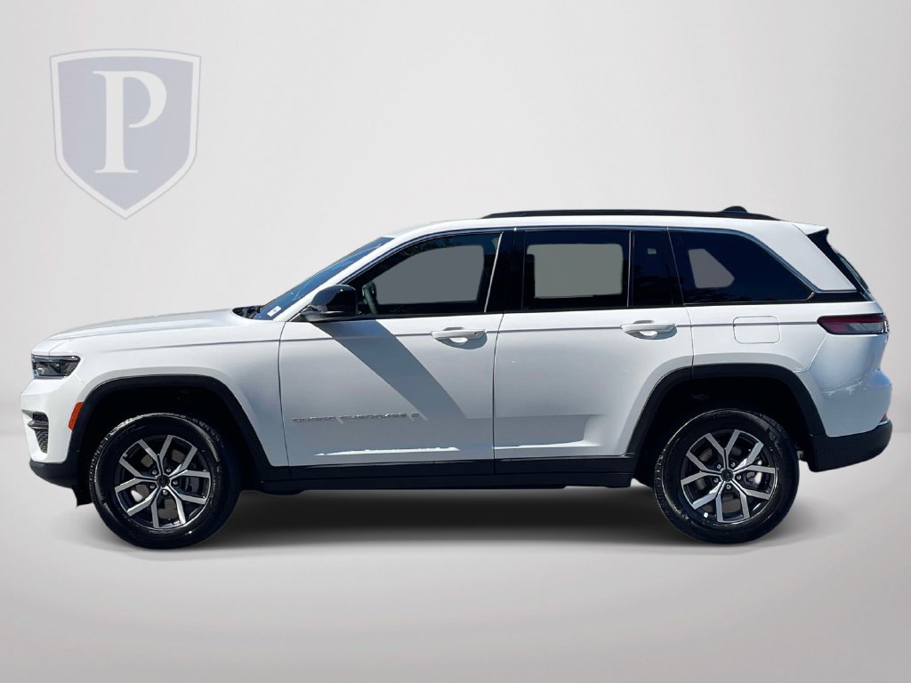 New 2027 Jeep Grand Cherokee Laredo X AWD/4WD image 5