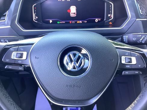 Used 2020 Volkswagen Tiguan SEL AWD/4WD image 12