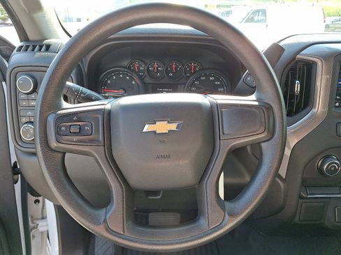 Used 2020 Chevrolet Silverado 1500 Custom w/ Custom Value Package image 20