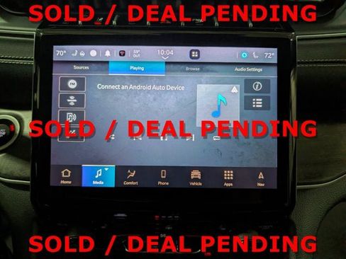 Used 2024 Jeep Grand Cherokee Limited w/ Black Appearance Package image 24