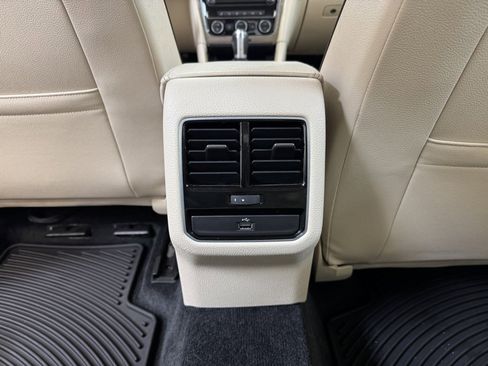 Used 2017 Volkswagen Passat 1.8T SE image 15