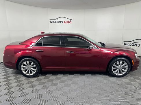 Used 2018 Chrysler 300 Limited w/ Safetytec Plus Group image 8