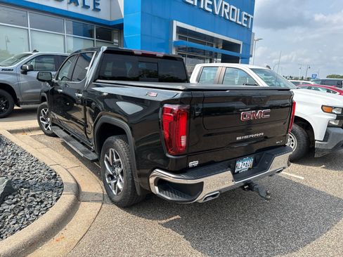 Used 2023 GMC Sierra 1500 SLT w/ SLT Premium Package AWD/4WD image 3