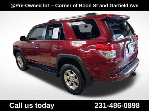 Used 2011 Toyota 4Runner Trail AWD/4WD image 3