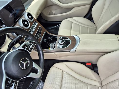 Used 2020 Mercedes-Benz C 300 4MATIC Sedan image 24