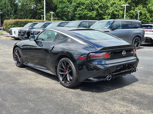 Used 2024 Nissan Z Performance w/ Floor Mat Package RWD image 3
