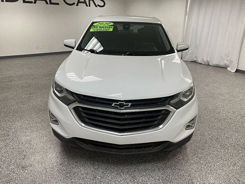 Used 2020 Chevrolet Equinox LT image 2