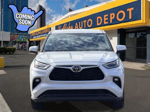 Used 2023 Toyota Highlander XLE FWD image 7