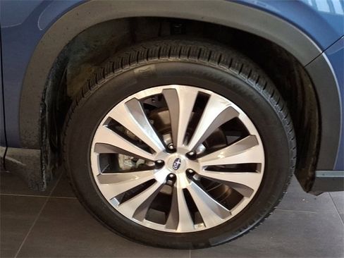 Used 2022 Subaru Ascent Touring image 7