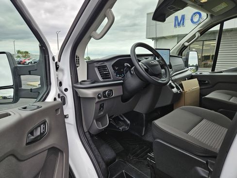 Used 2025 Ford E-Transit Low Roof w/ Load Area Protection Package image 11