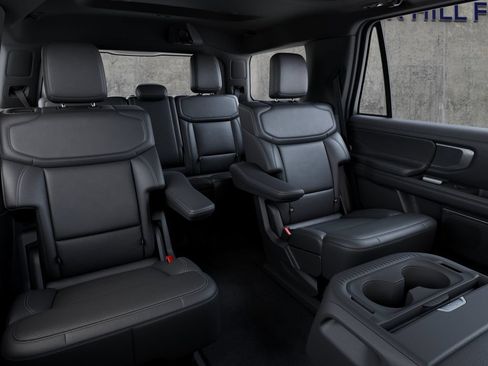 New 2027 Ford Expedition Platinum w/ Stealth Appearance Package AWD/4WD image 11