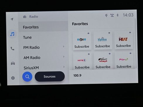 Used 2025 Toyota Sienna LE w/ LE Plus Package image 20
