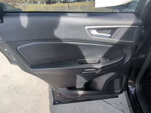 Used 2024 Ford Edge SEL AWD/4WD image 25
