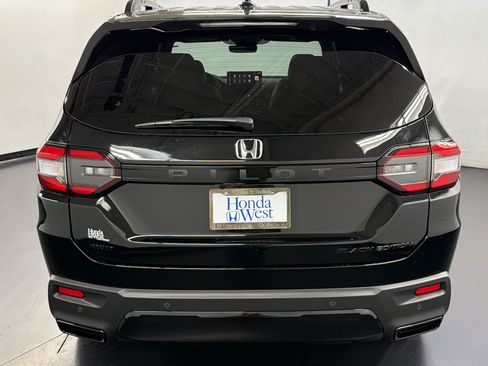 New 2026 Honda Pilot Black Edition image 10