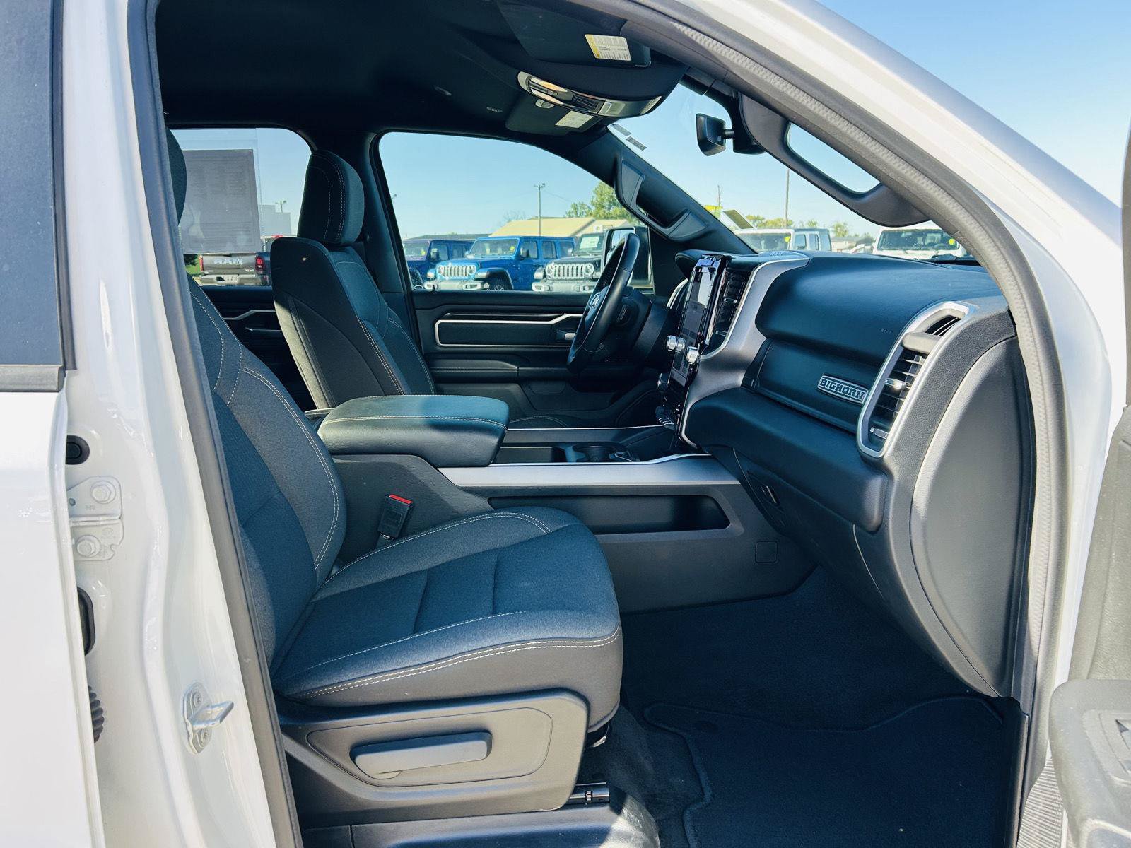 Used 2023 RAM 1500 Big Horn AWD/4WD image 30