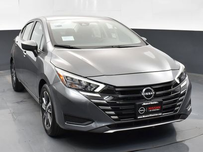 New 2025 Nissan Versa SV w/ Trunk Package