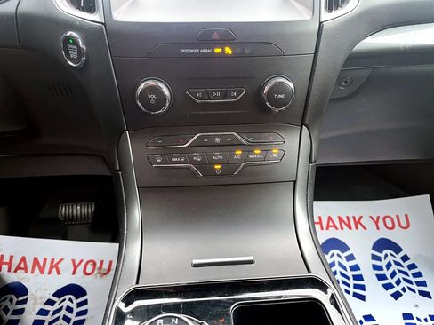 Used 2020 Ford Edge SE AWD/4WD image 27