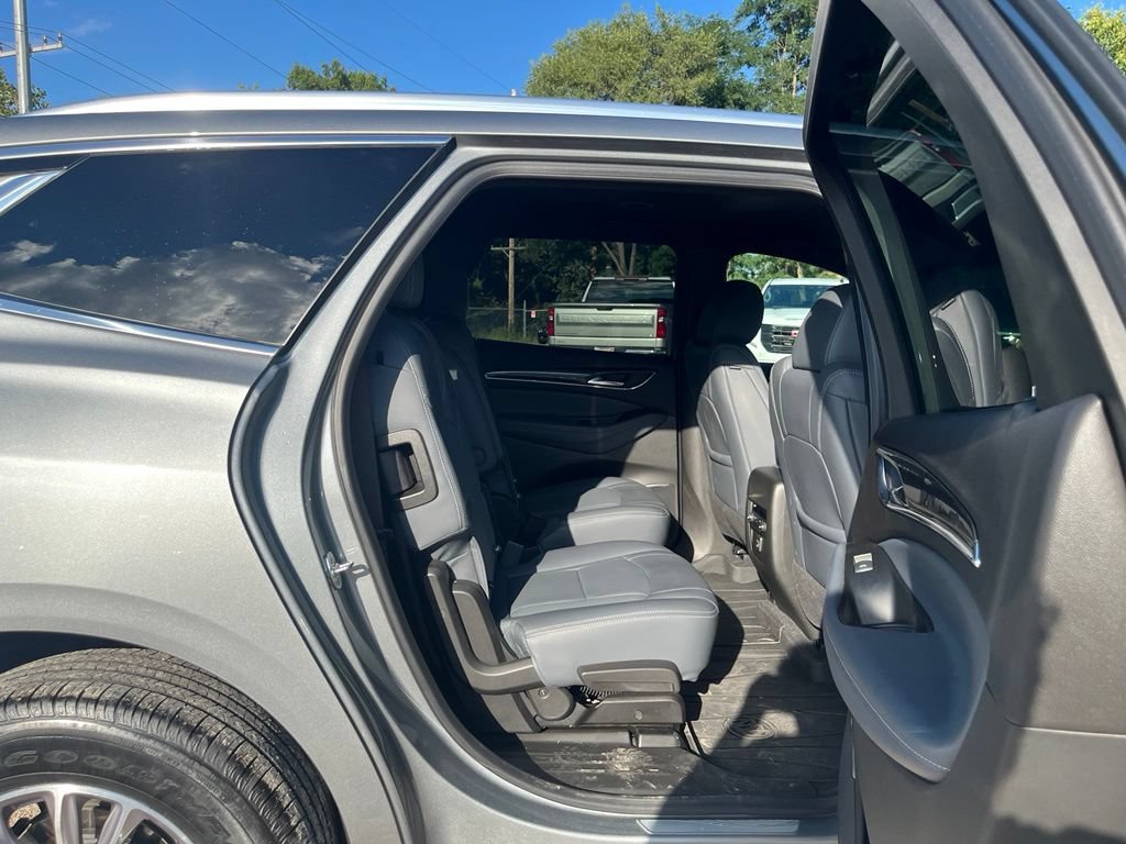 Used 2024 Buick Enclave Essence w/ Technology Package AWD/4WD image 35