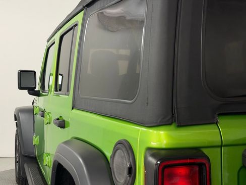 Used 2018 Jeep Wrangler Unlimited Sport S image 56