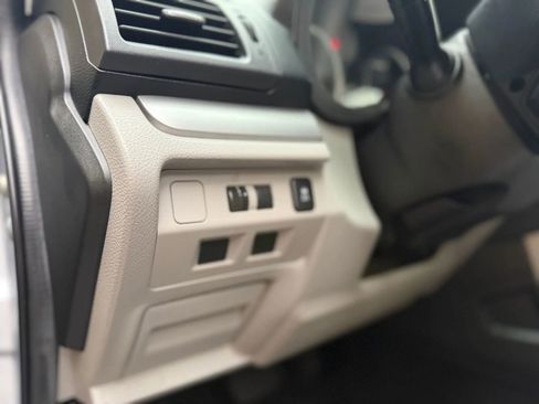 Used 2015 Subaru Forester 2.5i w/ Alloy Wheel Package image 9