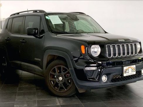 Used 2020 Jeep Renegade Latitude FWD image 2