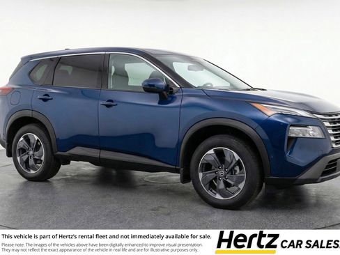 Used 2025 Nissan Rogue SV image 1