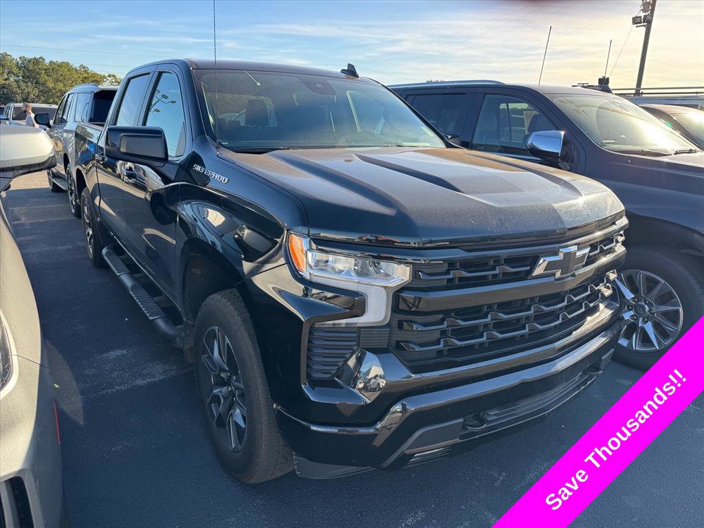 Used 2024 Chevrolet Silverado 1500 RST AWD/4WD image 1