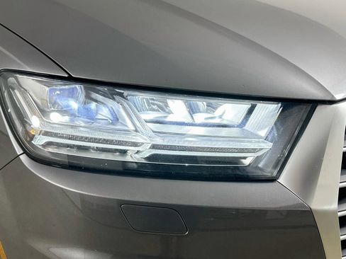 Used 2019 Audi Q7 3.0T Premium Plus w/ Premium Plus Package AWD/4WD image 9