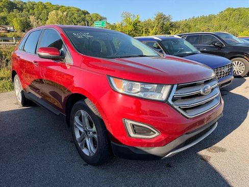 Used 2017 Ford Edge Titanium w/ Technology Package FWD image 21
