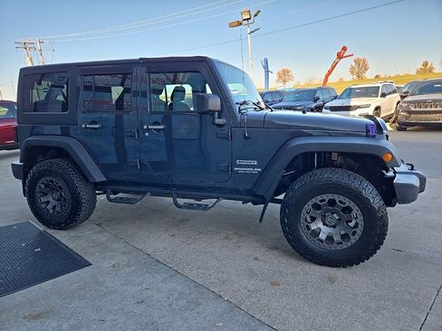 Used 2017 Jeep Wrangler Unlimited Sport w/ Quick Order Package 24S image 11