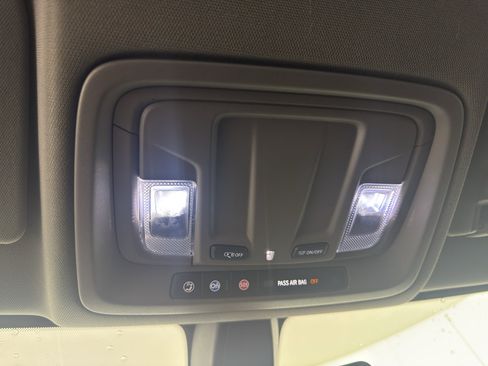 Used 2020 Chevrolet Silverado 1500 LT w/ Trailering Package AWD/4WD image 27