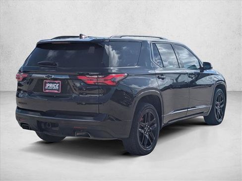 Used 2023 Chevrolet Traverse Premier w/ Redline Edition FWD image 5