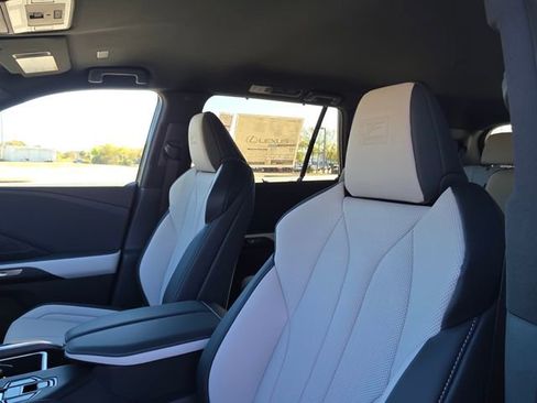 New 2026 Lexus TX 500h 500h F SPORT Performance Premi image 22