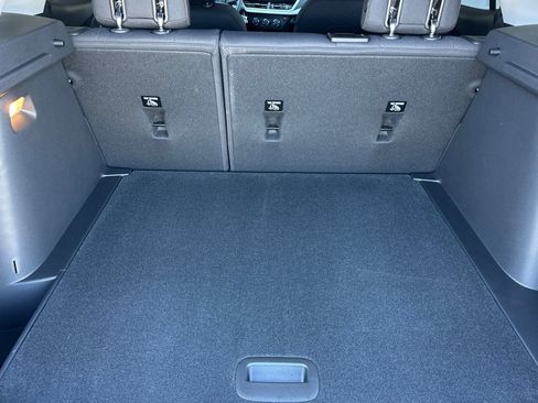 New 2026 Chevrolet Trax LS w/ LS Convenience Package FWD image 16