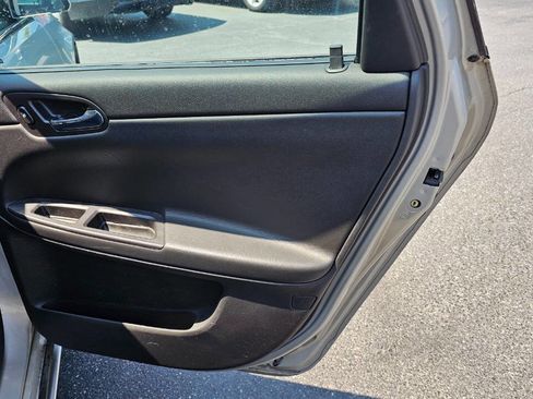 Used 2007 Chevrolet Impala LS image 22