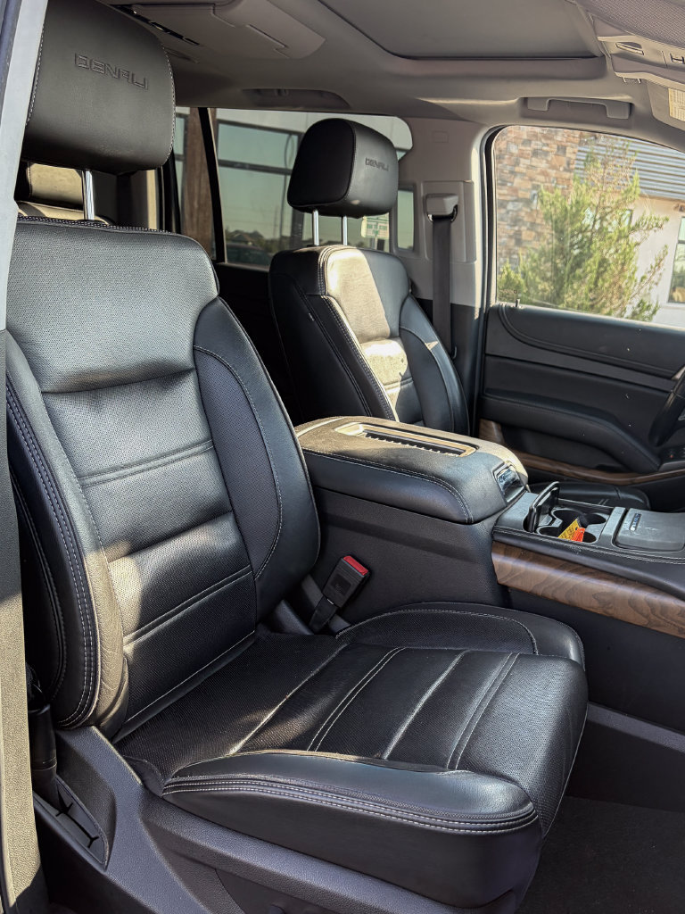 Used 2020 GMC Yukon XL Denali w/ Denali Ultimate Package AWD/4WD image 29