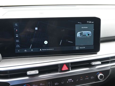 Used 2025 Kia Sorento EX AWD/4WD image 17