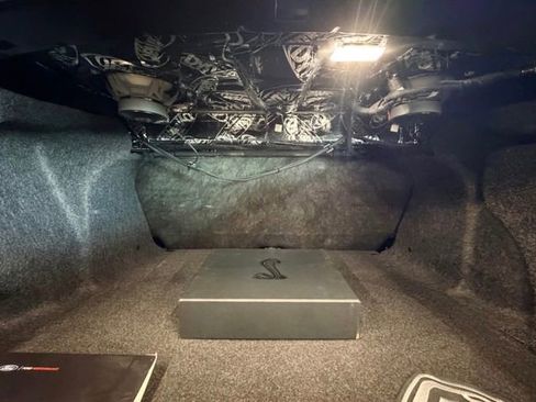 Used 2021 Ford Mustang Shelby GT500 w/ Technology Package image 8