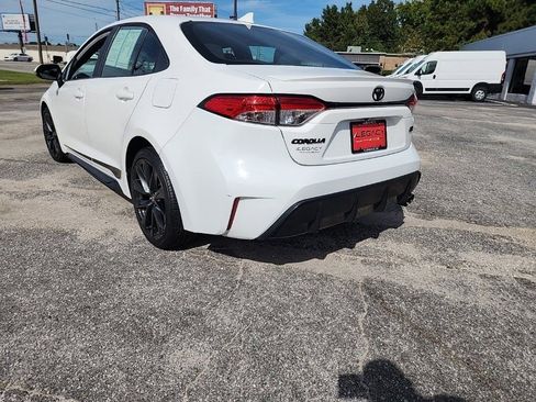 Used 2024 Toyota Corolla SE image 12