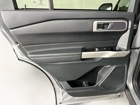 Used 2024 Ford Explorer XLT w/ Equipment Group 202A image 25