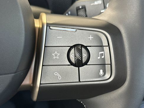 Used 2025 MINI Cooper 2-Door Hardtop FWD image 31